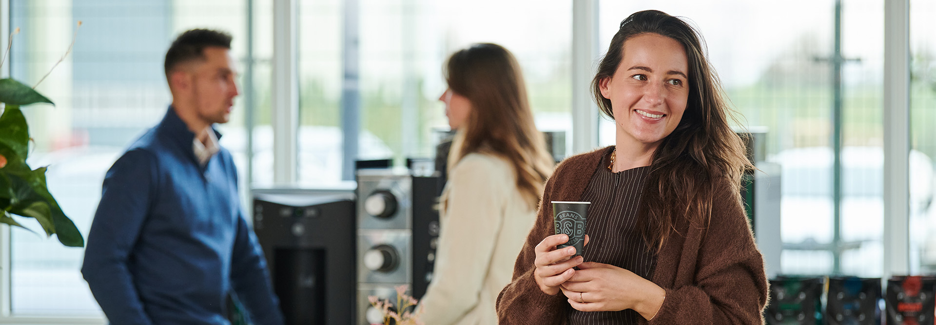 1.1.5.desktopheader-beansbusiness-DEAC-Koffie-Experts_1920x667V2.jpg